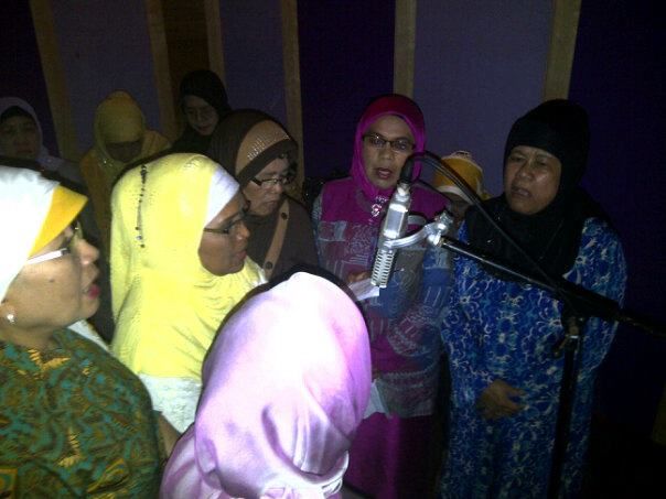 rombongan ibu-ibu kosidah lampung