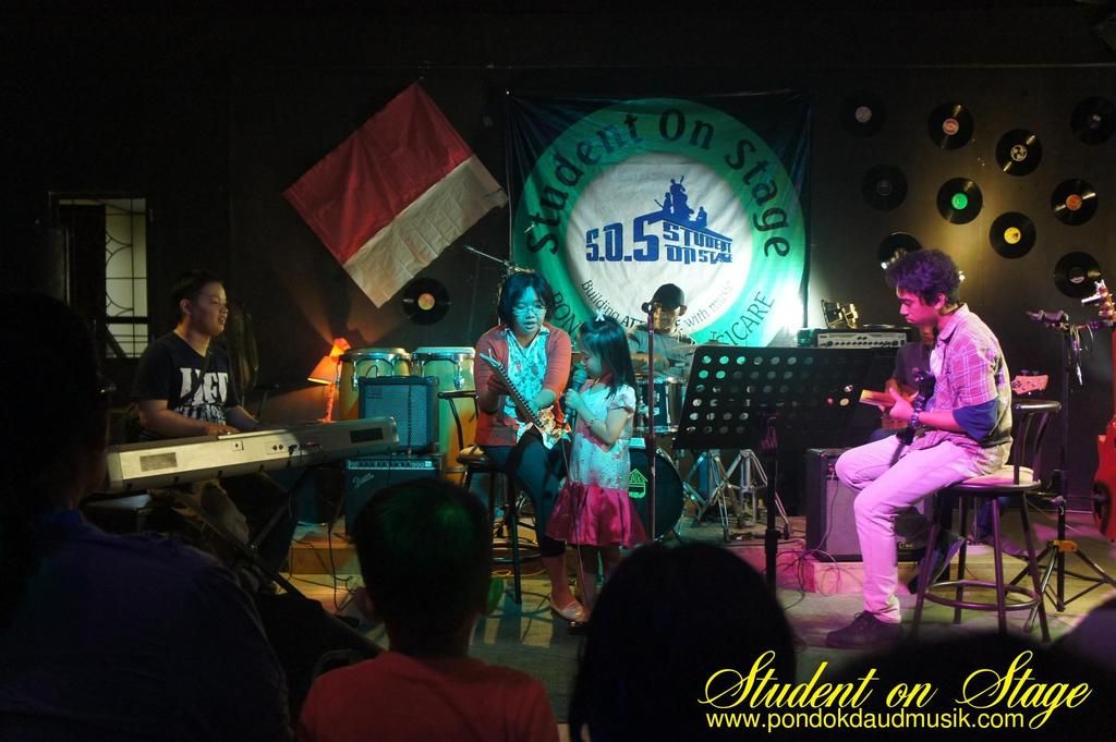 sos20151012 Olyvia&Mama, Koko Hendi, Pak Desmon, Kak Samuel, Kak Herndaru