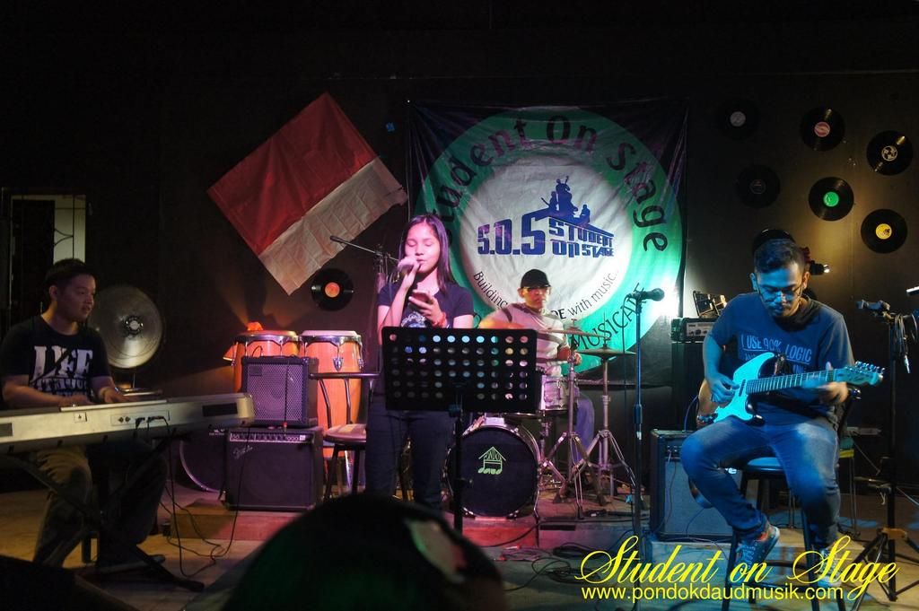 sos20151012 Teresia, Koko Hendi, Pak Desmon, Kak Bagas