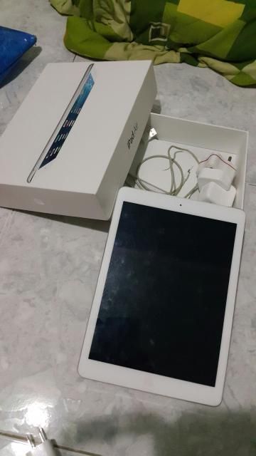 Ipad Air Wifi Cellular 32Gb FULLBOX MỚI 99% GÍA BÈO NHÈO !!!