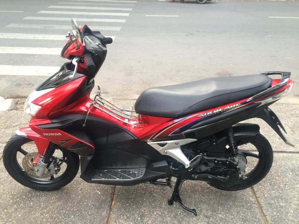 Bán xe AIR BLADE đỏ đen 208 xe keng - 2