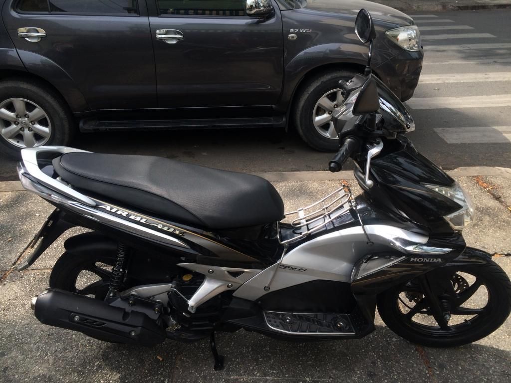 Bán xe AIR BLADE đầu nhỏ đk 2011 - 2