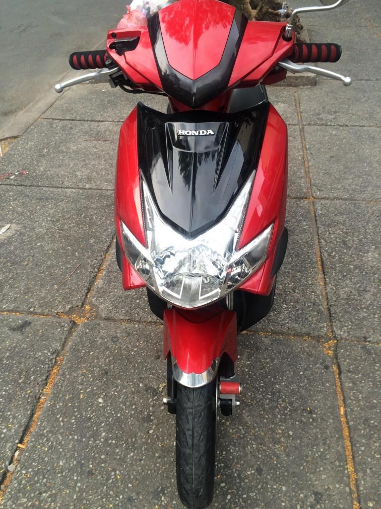 Bán xe AIR BLADE đỏ đen 208 xe keng