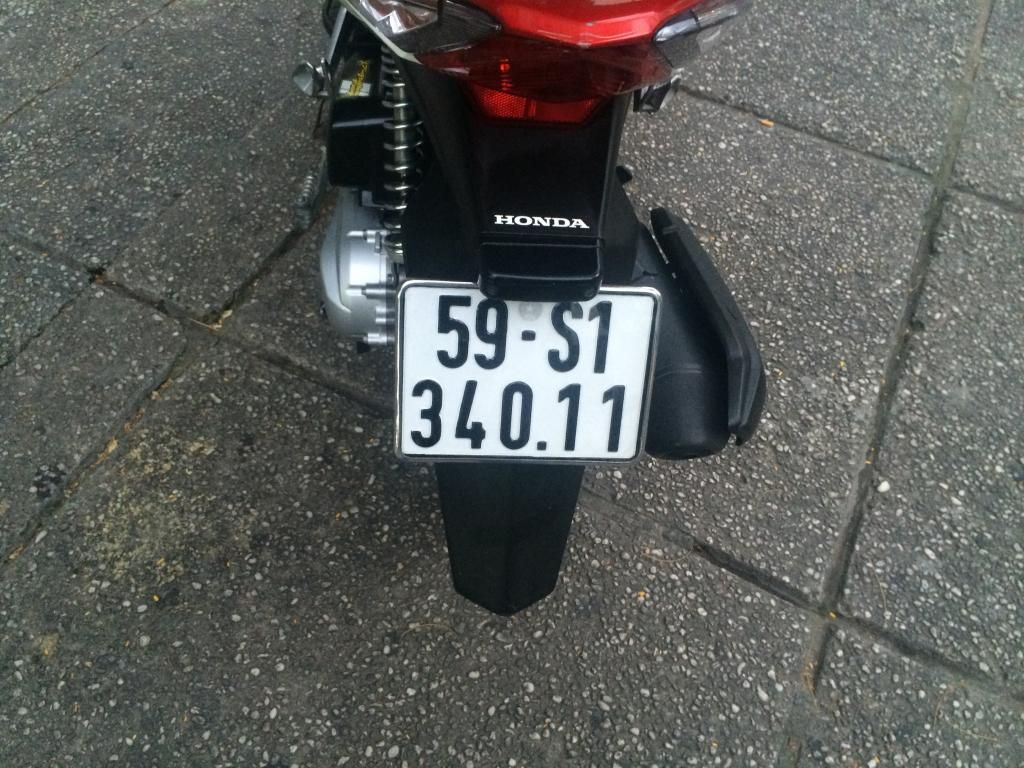 Bán xe AIR BLADE SPORT. Đầu bự màu trắng đỏ đen - 3