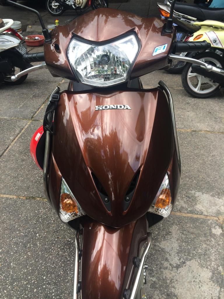 Lead 110 màu nâu 11/2013