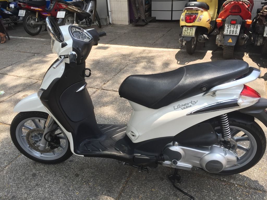 Liberty 2012 màu trắng xe keng - 2