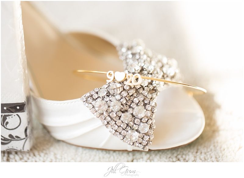  photo PurpleandBlackfallSpringfieldWedding_0016_zps6b49981a.jpg