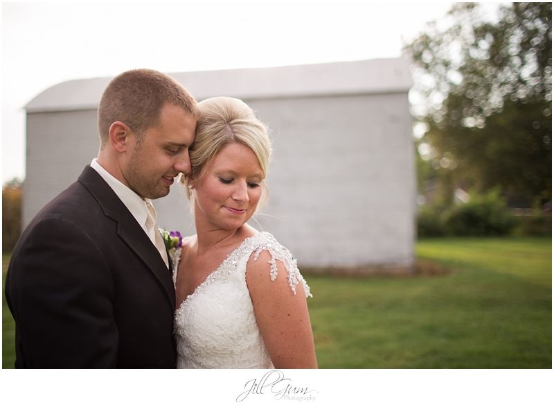 photo PurpleandBlackfallSpringfieldWedding_0088_zpse6fa01ec.jpg