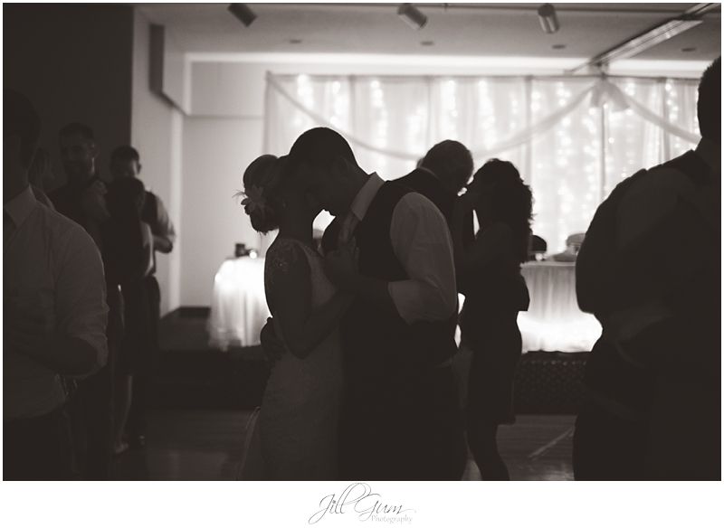  photo PurpleandBlackfallSpringfieldWedding_0126_zps99947635.jpg