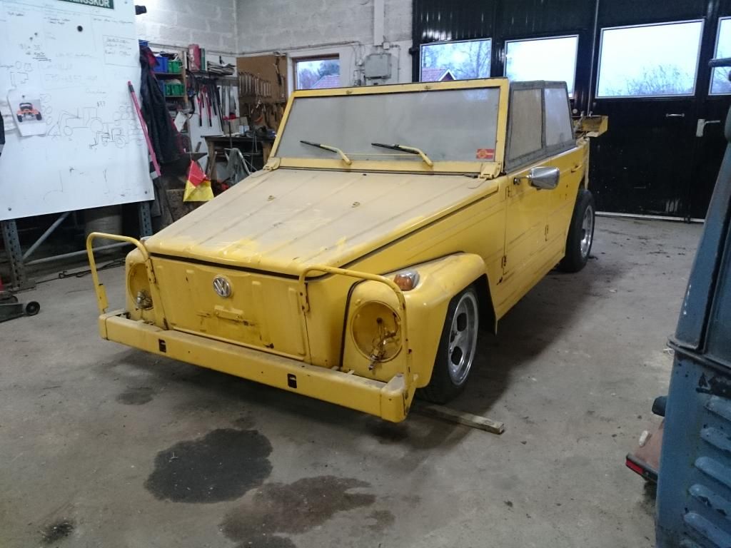http://i1287.photobucket.com/albums/a632/oskarwennermark/vw%20181%20thing/DSC_0431_zpsotbmyebr.jpg