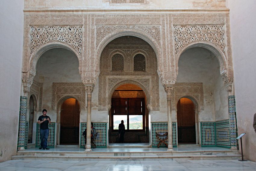 photo alhambra_nazaries_patio_5328_zpscfa039a2.jpg